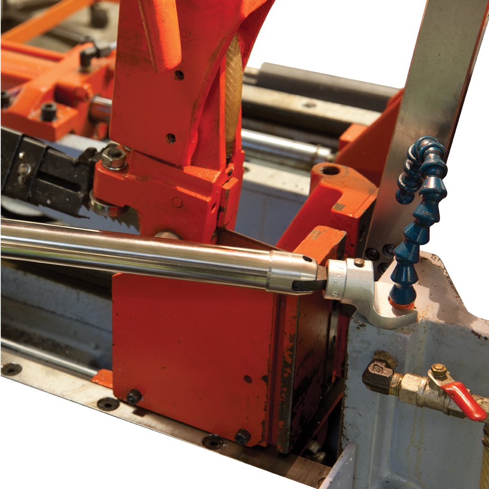 Interchangeable Head Torque Wrenches Enhance Manufacturer Versatility